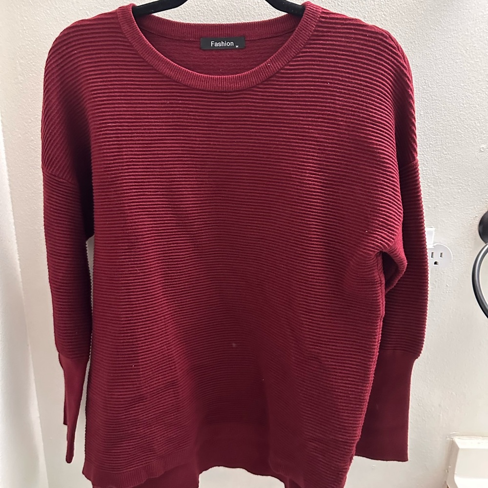 Ribbed Crewneck Sweater in Deep Wine